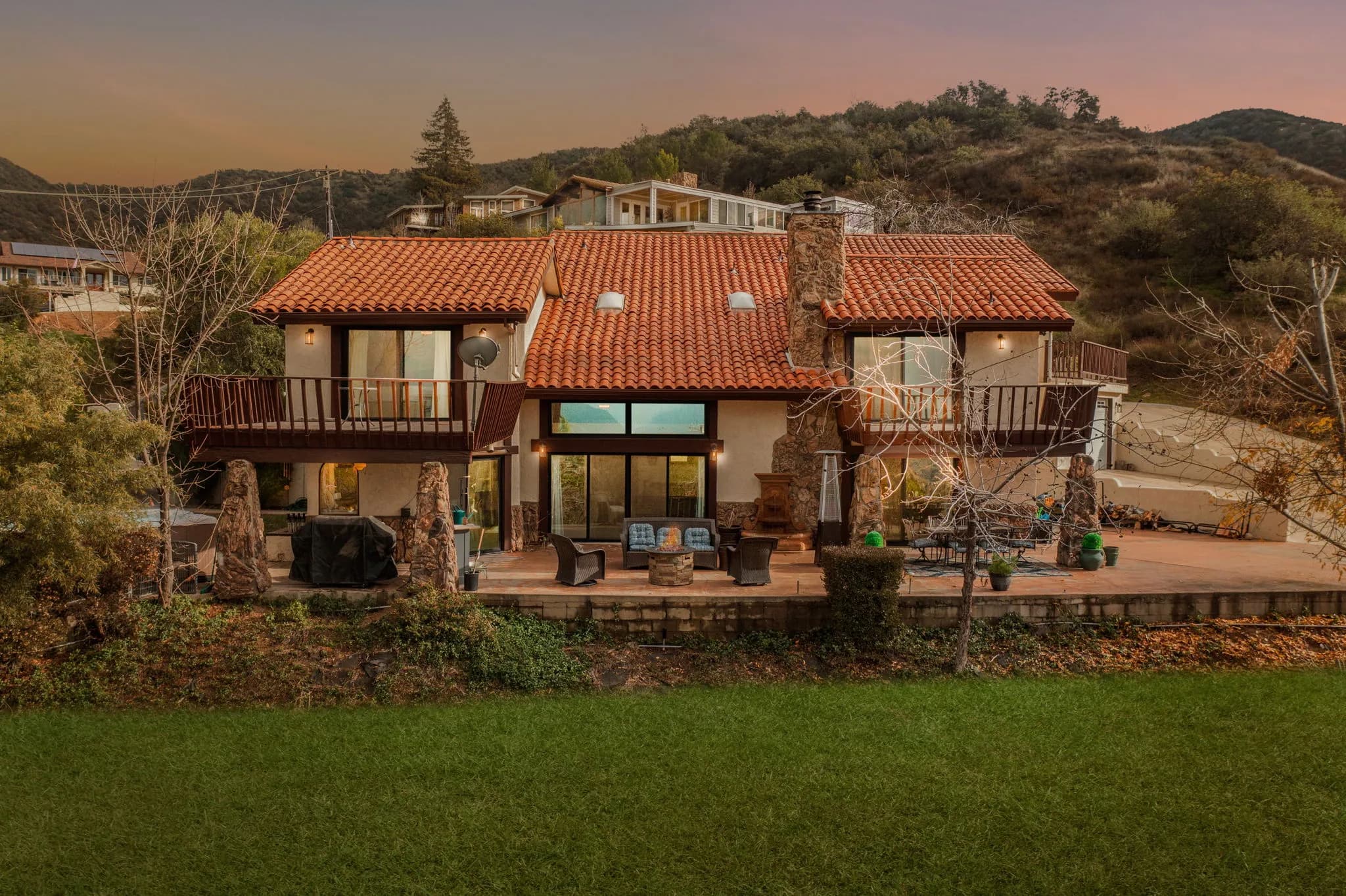 https://mogul-property-details-prod.s3.amazonaws.com/images/1-1680537432075.webp